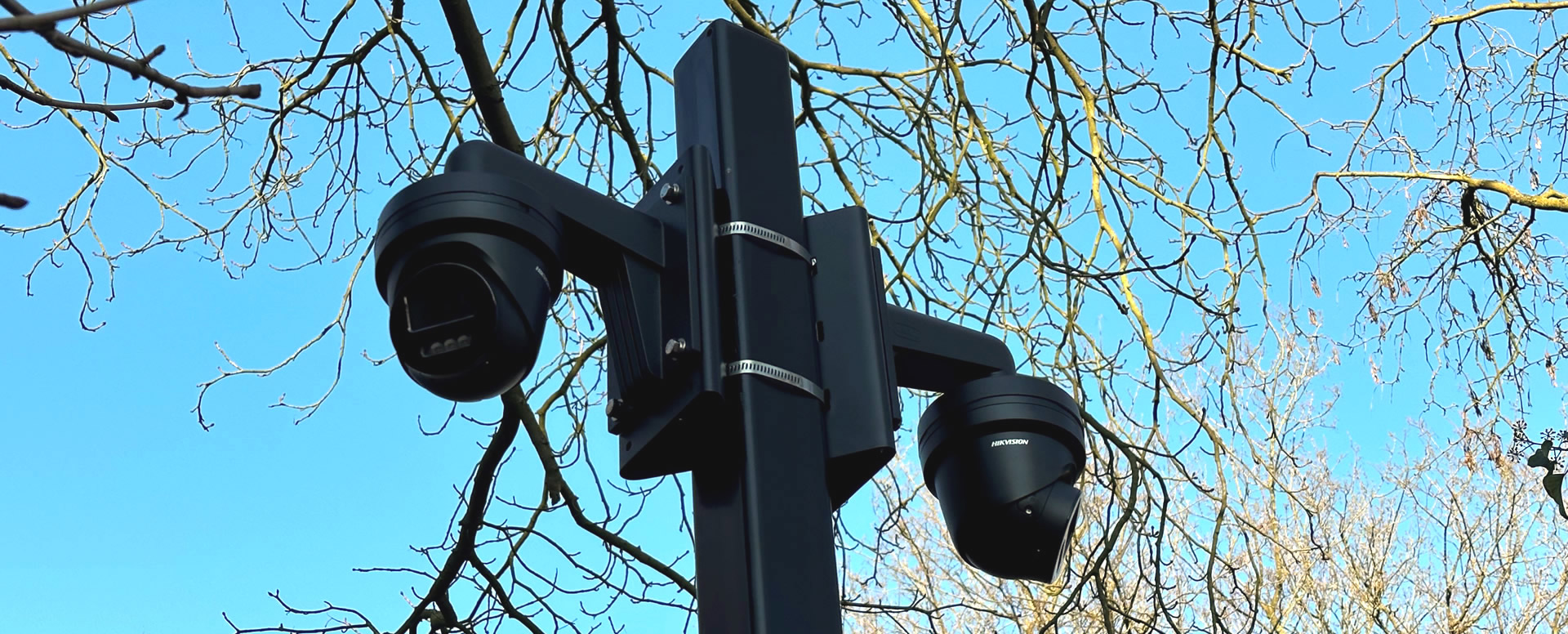 cameramast zwart